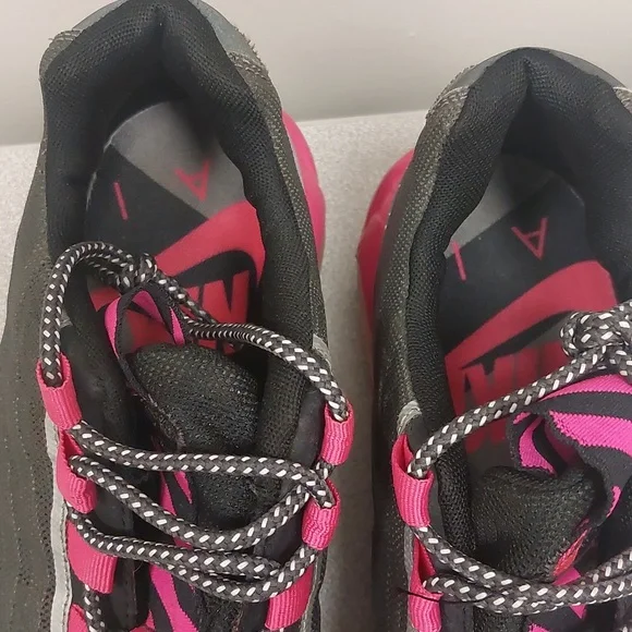 Nike Air Max Premium Tape Pink Foil Low Sneakers Mens Sz 10.5 2013 - Picture 5 of 16